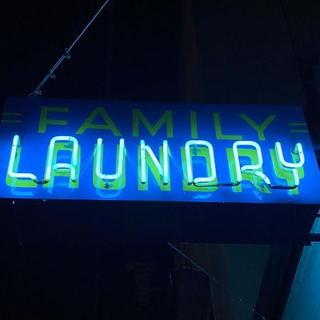 Family Laundry & Spa ซาคราเมนโต ภายนอก รูปภาพ